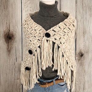 Women's chunky handknit wrap natural brown buttons fringe boho OS